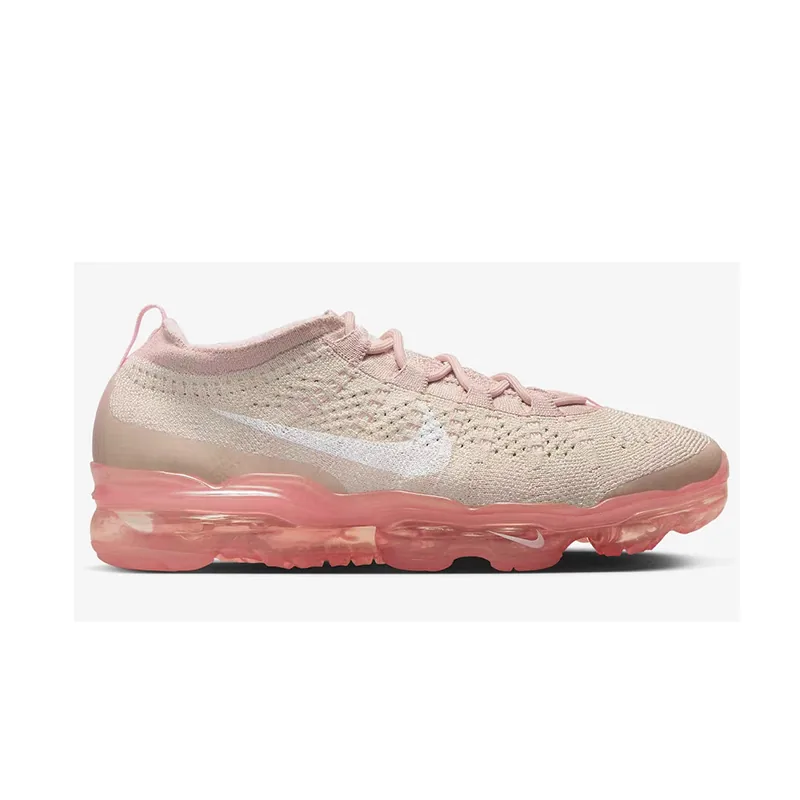 Colorful Nike Air Max Trainers — Photo 13