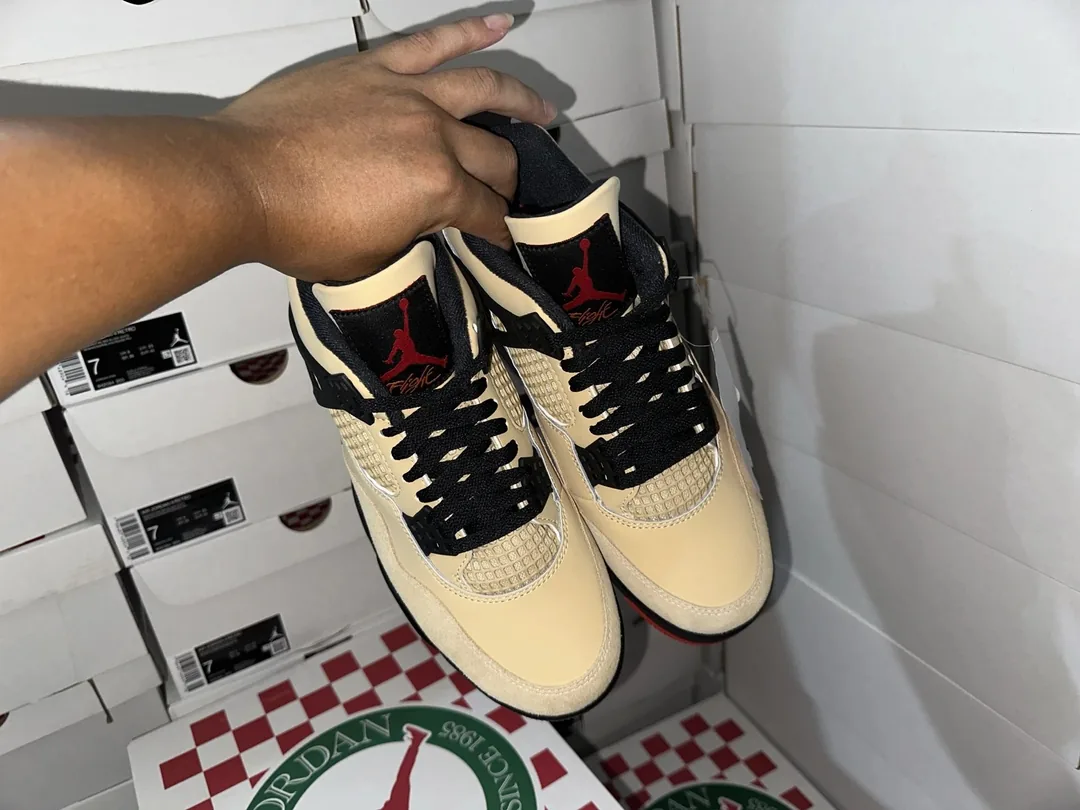 Air Jordan 4 Pizza Brown — QC