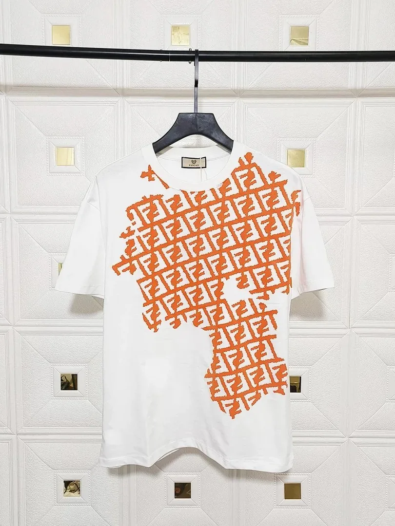 Burberry Short-Sleeve T-Shirt — photo 5