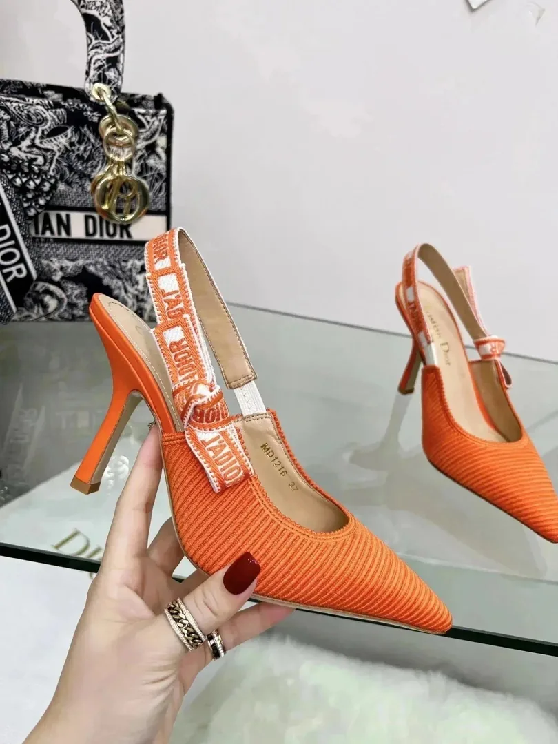 High Heels — Photo 7