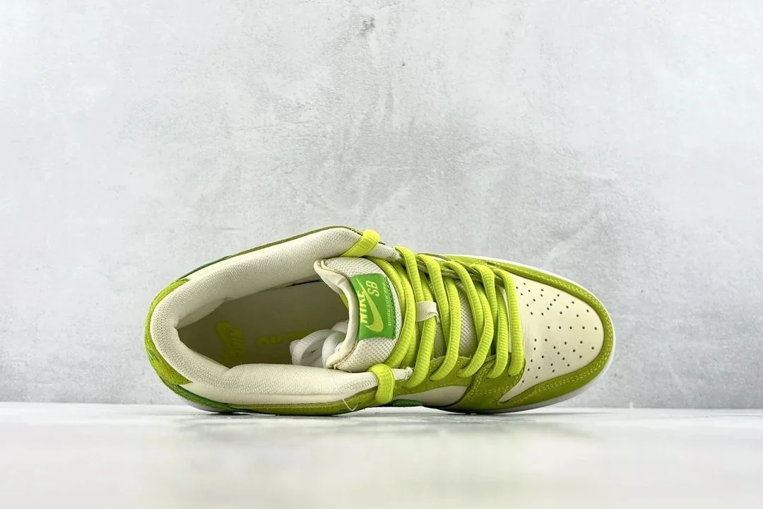 Nike Dunk Low SB Green Apple — QC