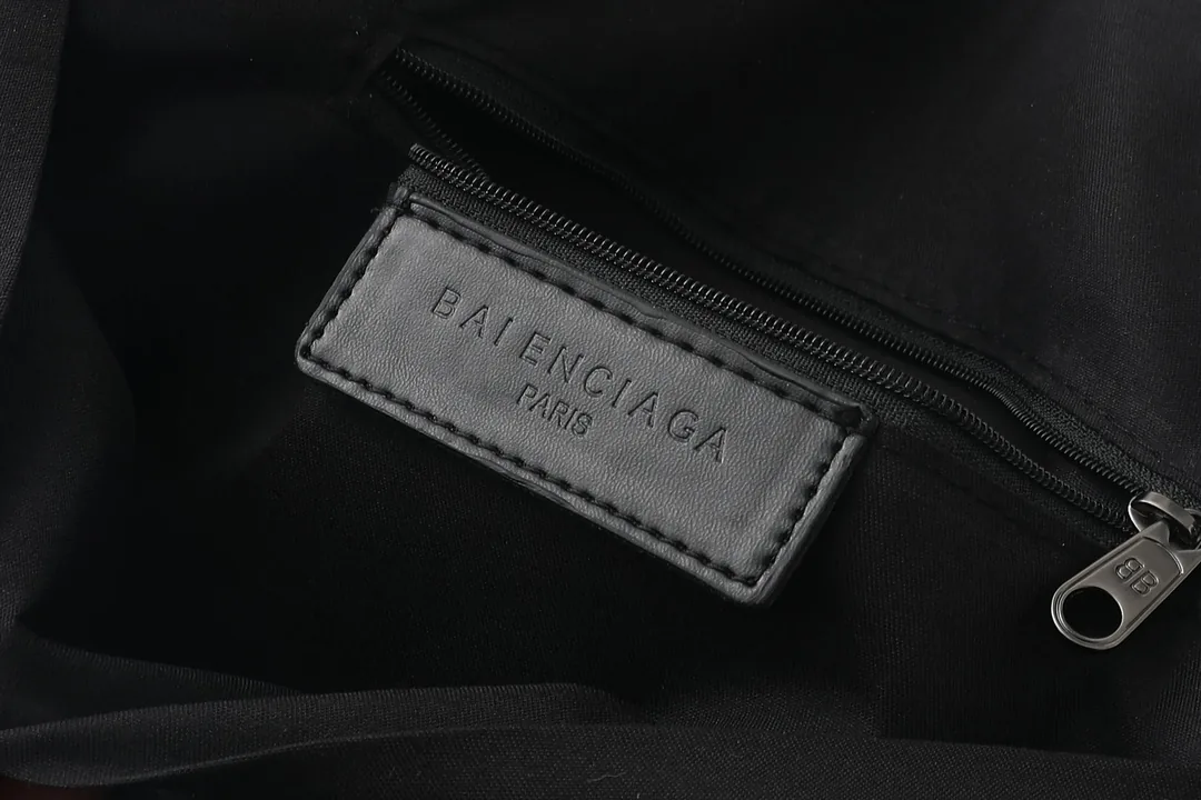 Balenciaga Logo Waxed Leather Backpack — photo 12