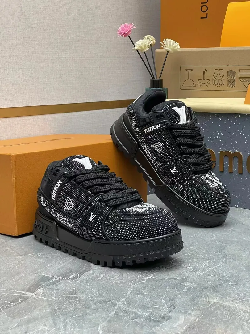 Louis Vuitton LV Trainer Maxi Black Custom Sneakers — Photo 5