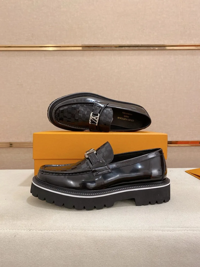 Louis Vuitton Major Loafer Leather Driving Loafers — photo 2