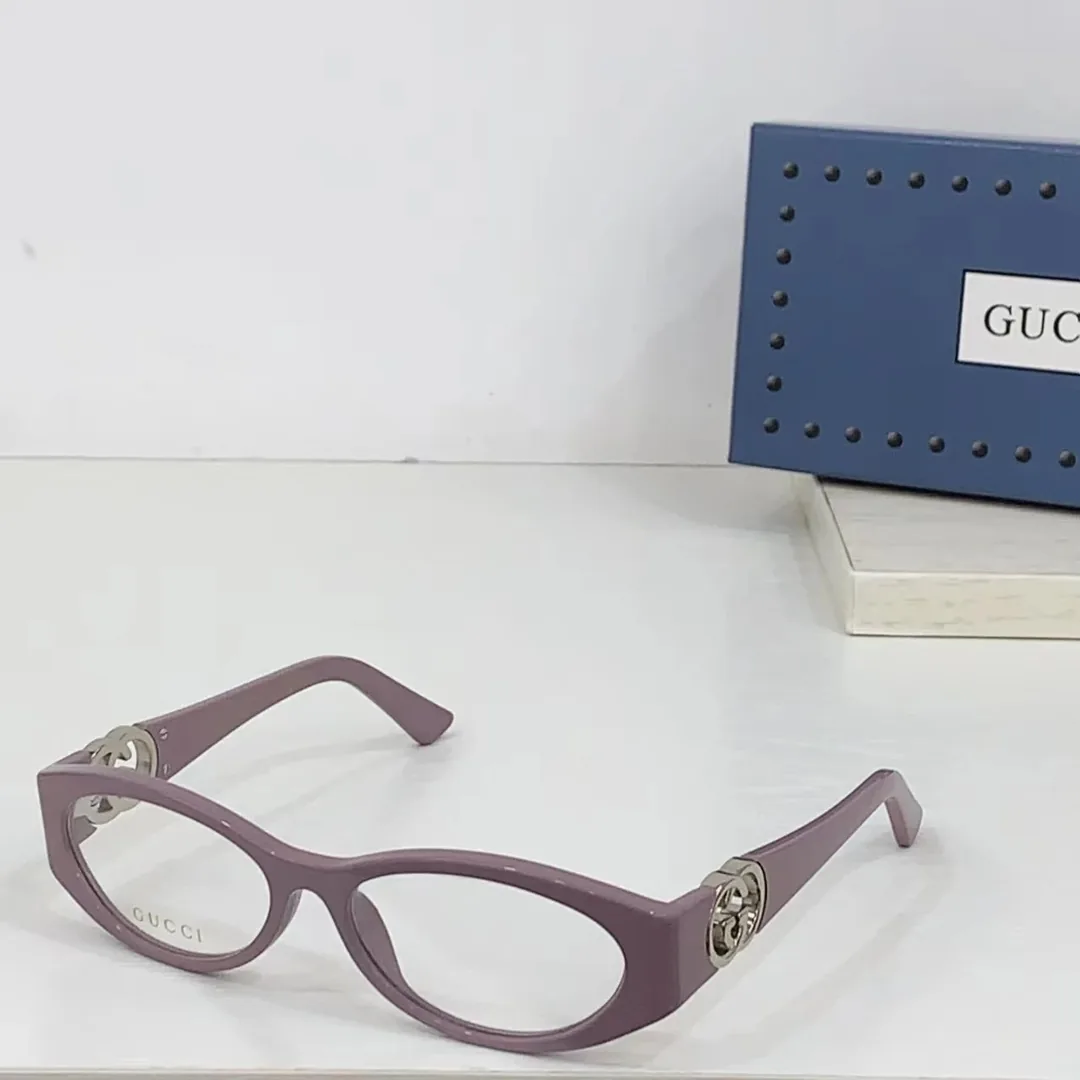 Classic Logo Accessory — Zdjęcie 15