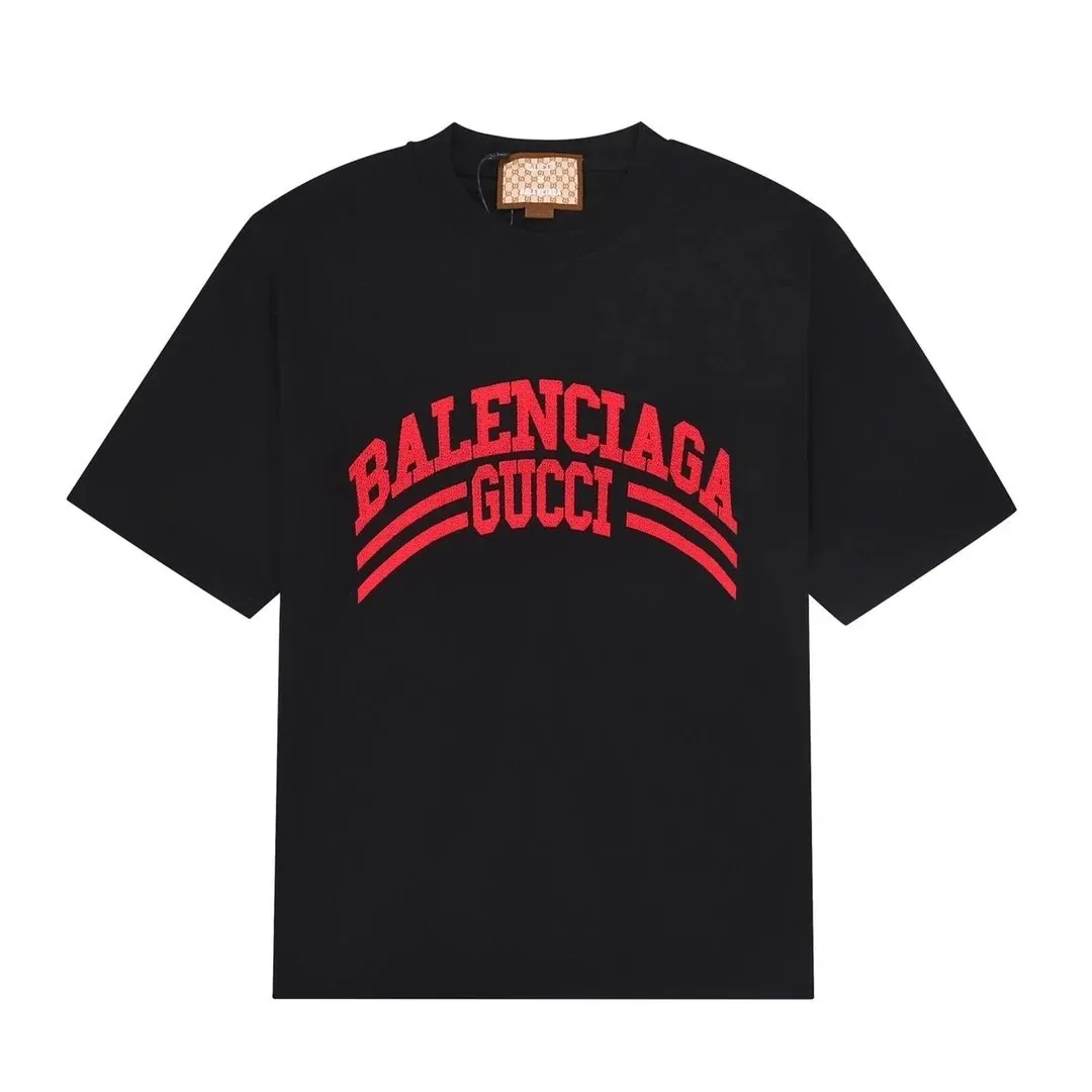 Balenciaga T-Shirt — Photo 4
