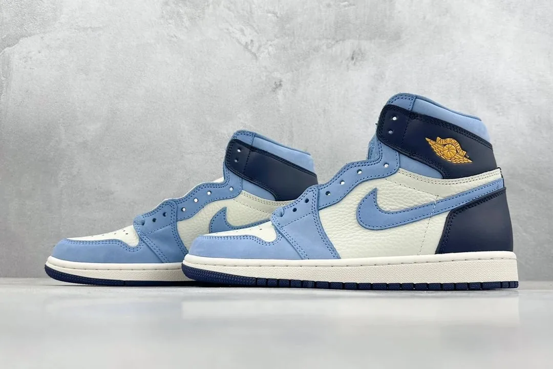 Air Jordan 1 High First In Flight Obsidian — QC
