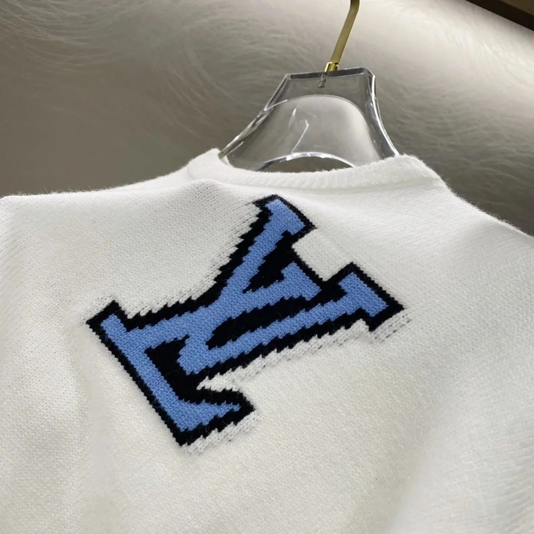 Clover Sleeve Logo Knit Crewneck Sweater — QC