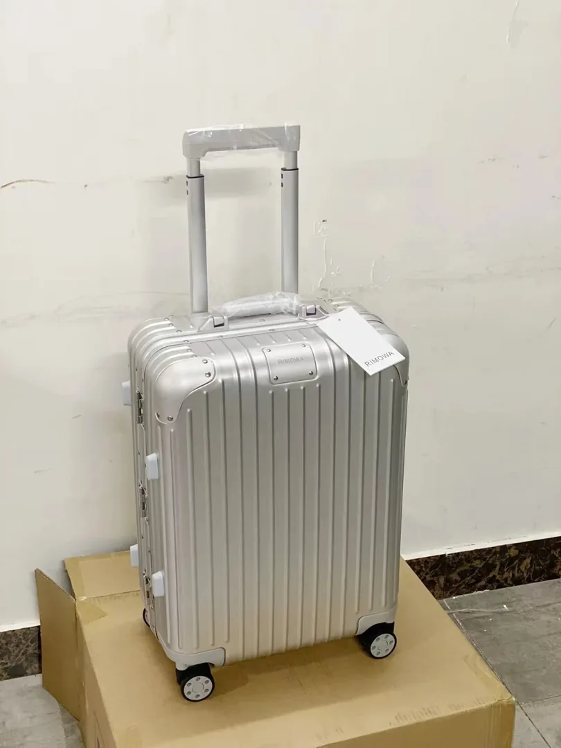 Rimowa Check In Suitcase — photo 5