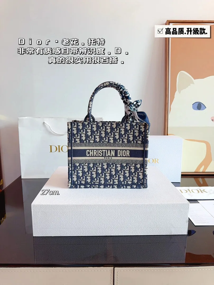 Dior Leather Tote Bag — photo 6