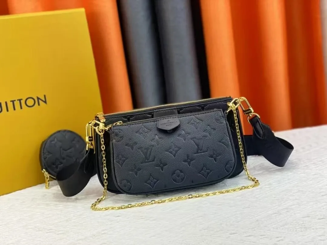 Louis Vuitton Multi Pochette Bag — Photo 11
