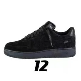 Louis Vuitton Nike Air Force 1 — Photo 13