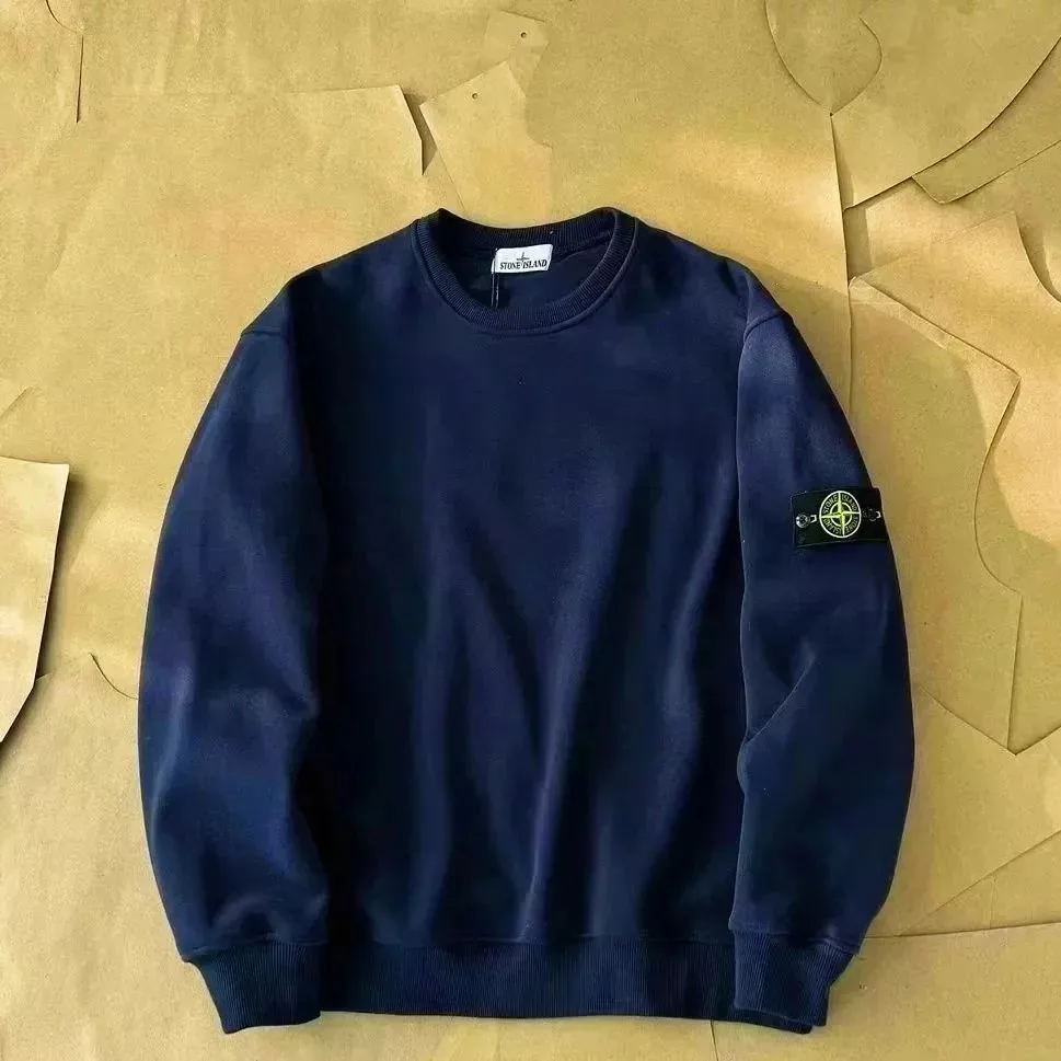 Streetwear Long-Sleeve Tee — Photo 13