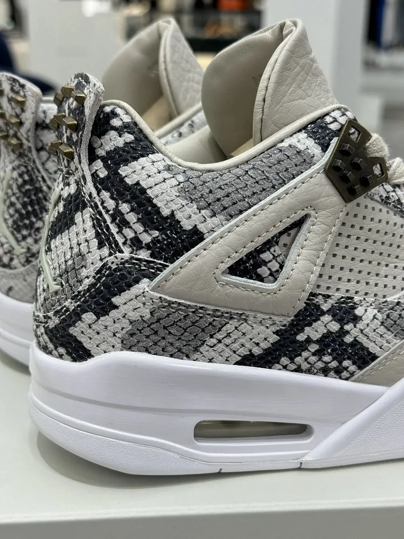 Air Jordan 4 Snakeskin Grey — Photo 13