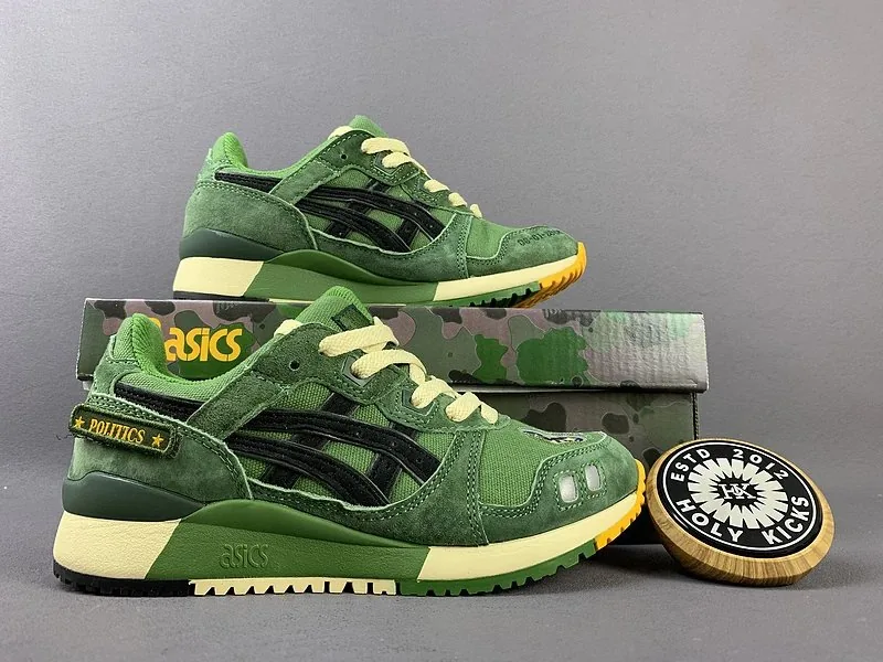 Asics Gel-Lyte III Grey Low-Top Sneakers — Photo 14