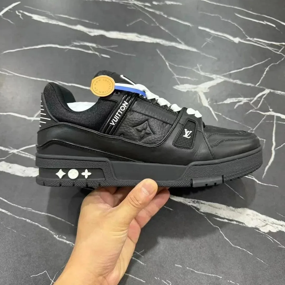 Louis Vuitton LV Trainer White Custom Trainers — Photo 9