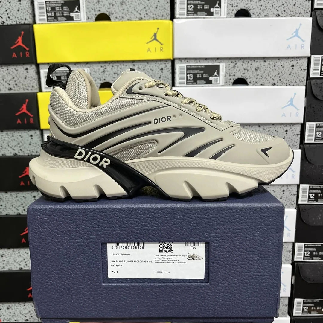 Dior White B-44 Blade Runners — Photo 4