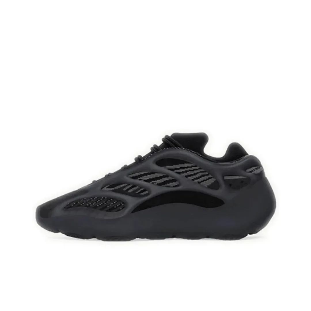Yeezy Boost Series Sneakers — Photo 13