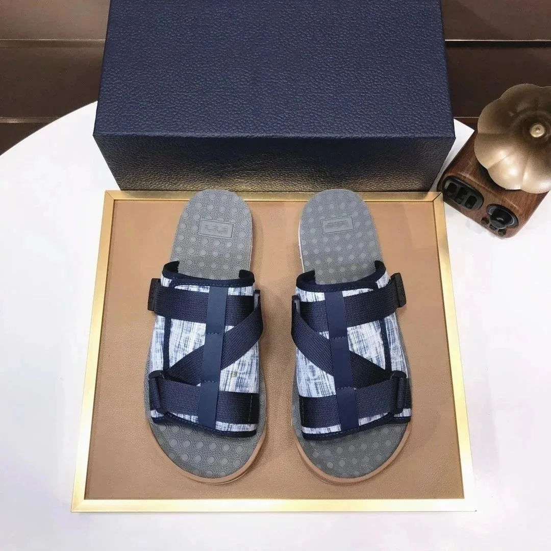 Dior Oblique Logo Slide Sandals Collection — Photo 13