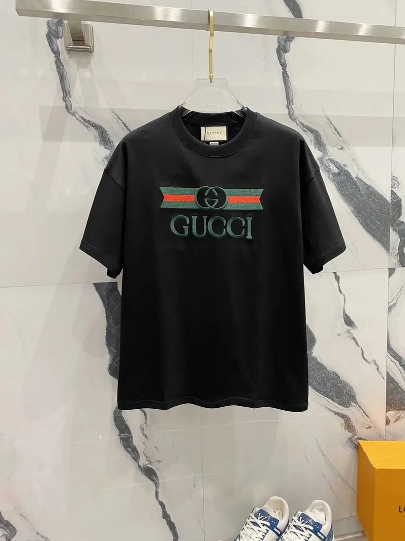 Embroidered Print T-Shirt Collection — photo 9
