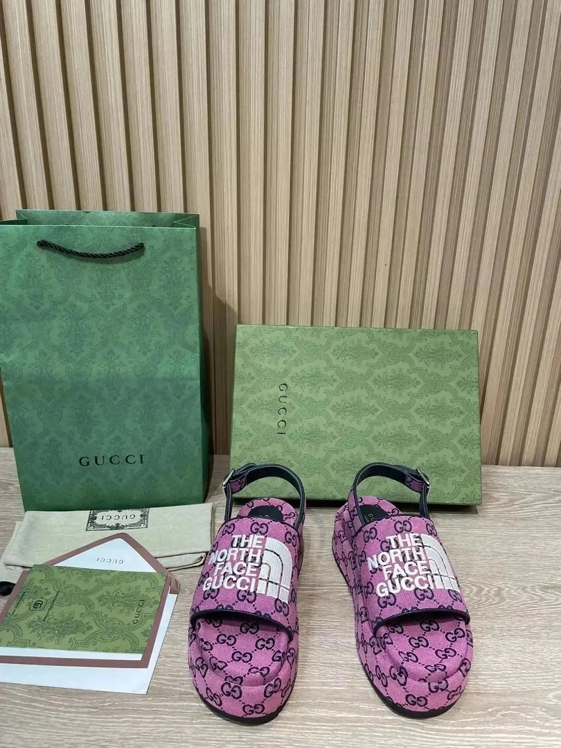 Gucci GG Jacquard Slide Sandal Collection — Photo 6