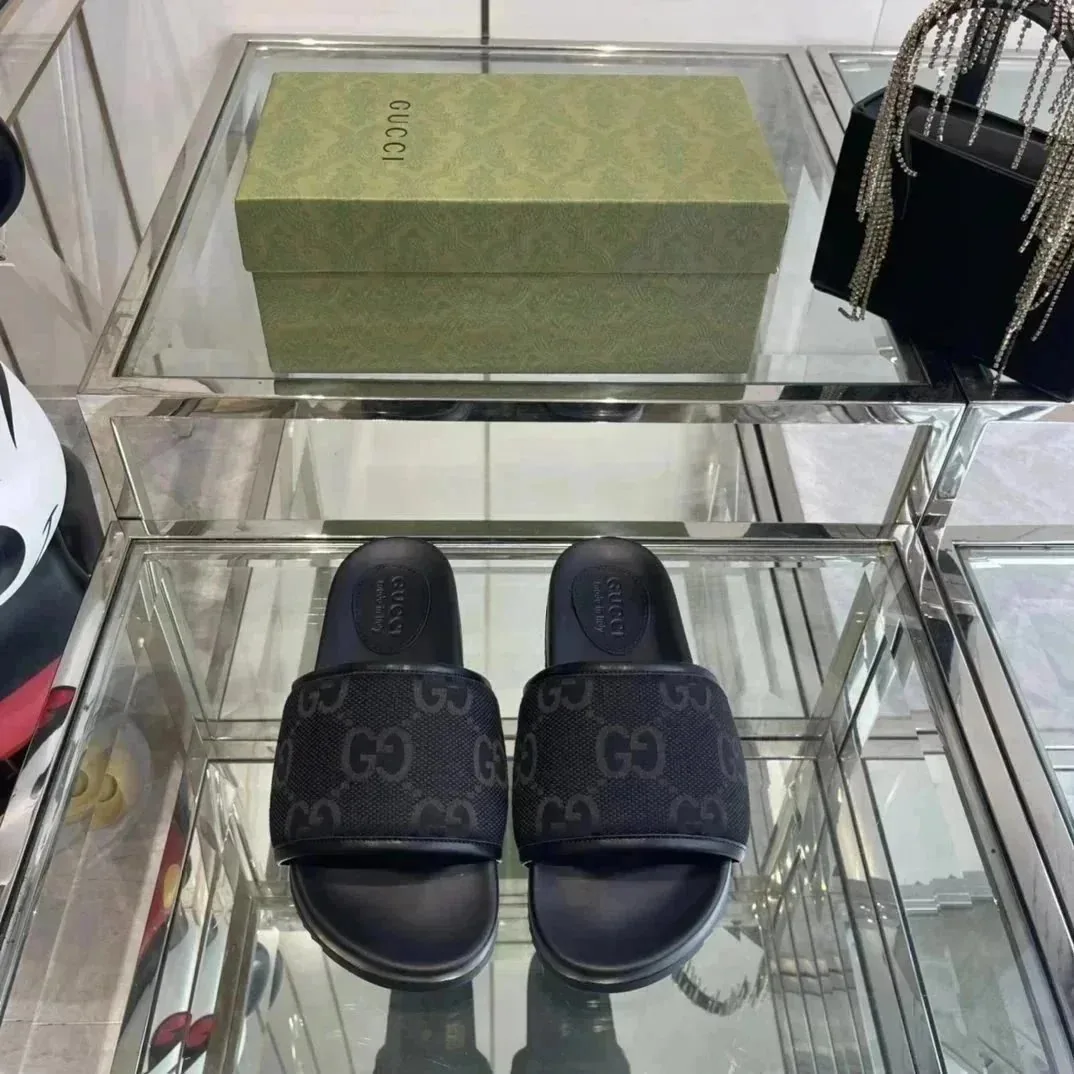 Gucci GG Platform Slide Sandal Collection — Photo 8