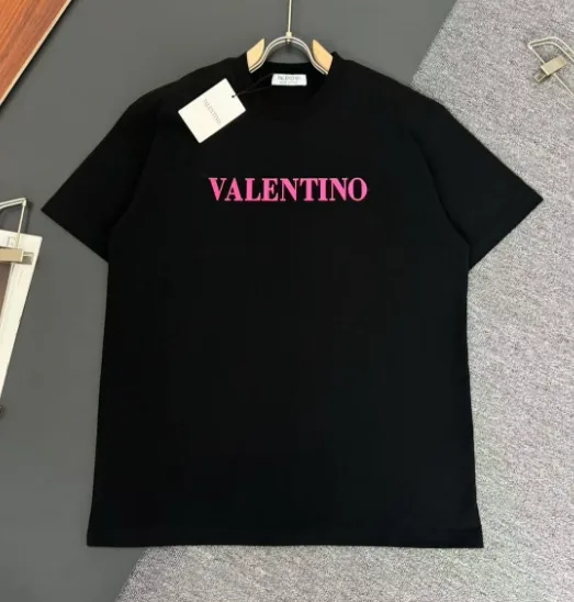 Short-Sleeve Tee — Photo 14