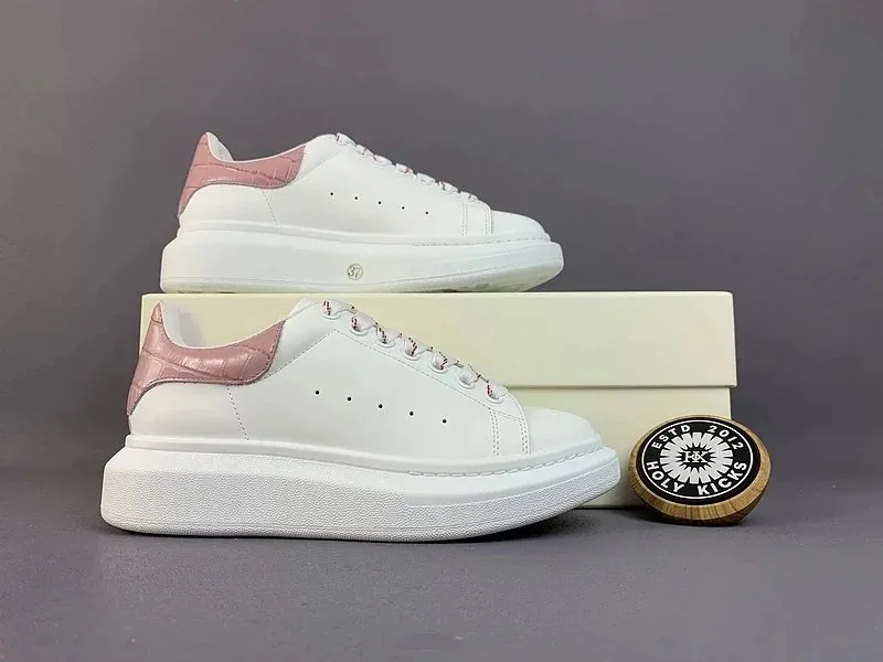 Alexander McQueen Oversized Sneaker White Platform Trainers — Photo 13