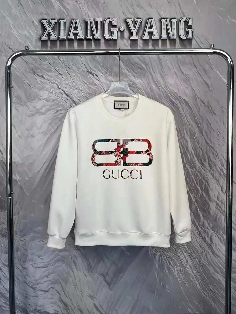 Balenciaga Logo Sweatshirt Collection — Photo 13