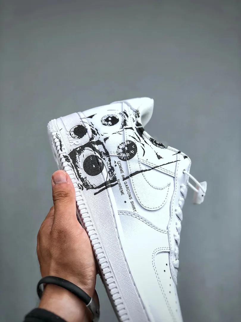 White Black Air Force 1 Supreme — Photo 7