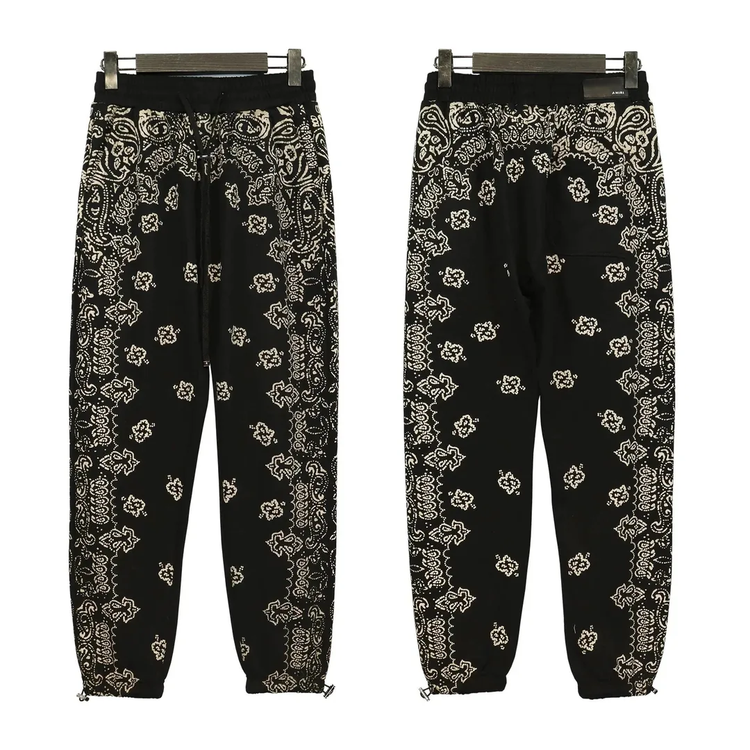Sweatpants — Photo 3