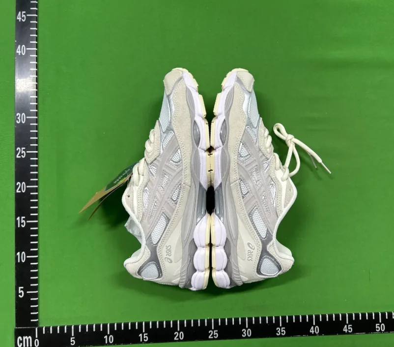 Asics Gel-NYC White Grey Runners — Photo 15