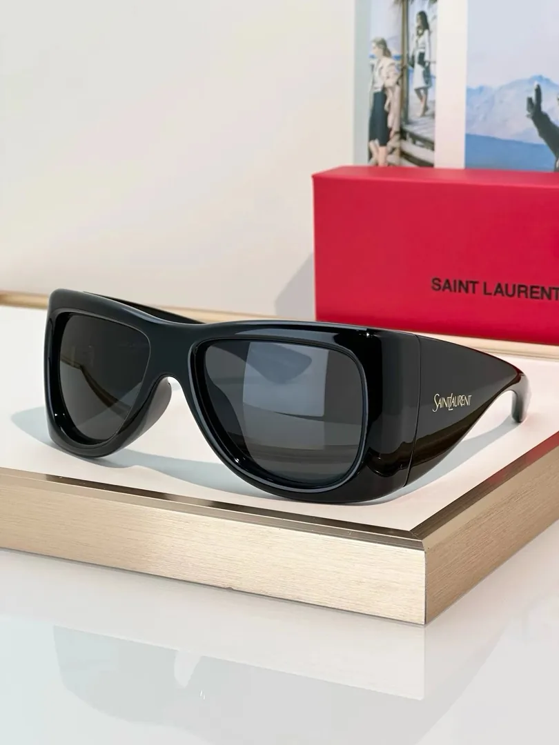 Designer Sunglasses — photo 2