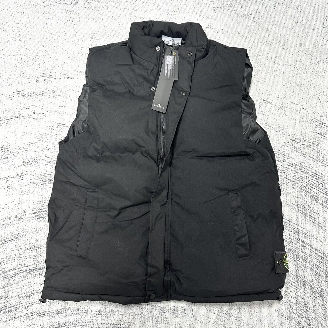 Streetwear Down Vest — Photo 6