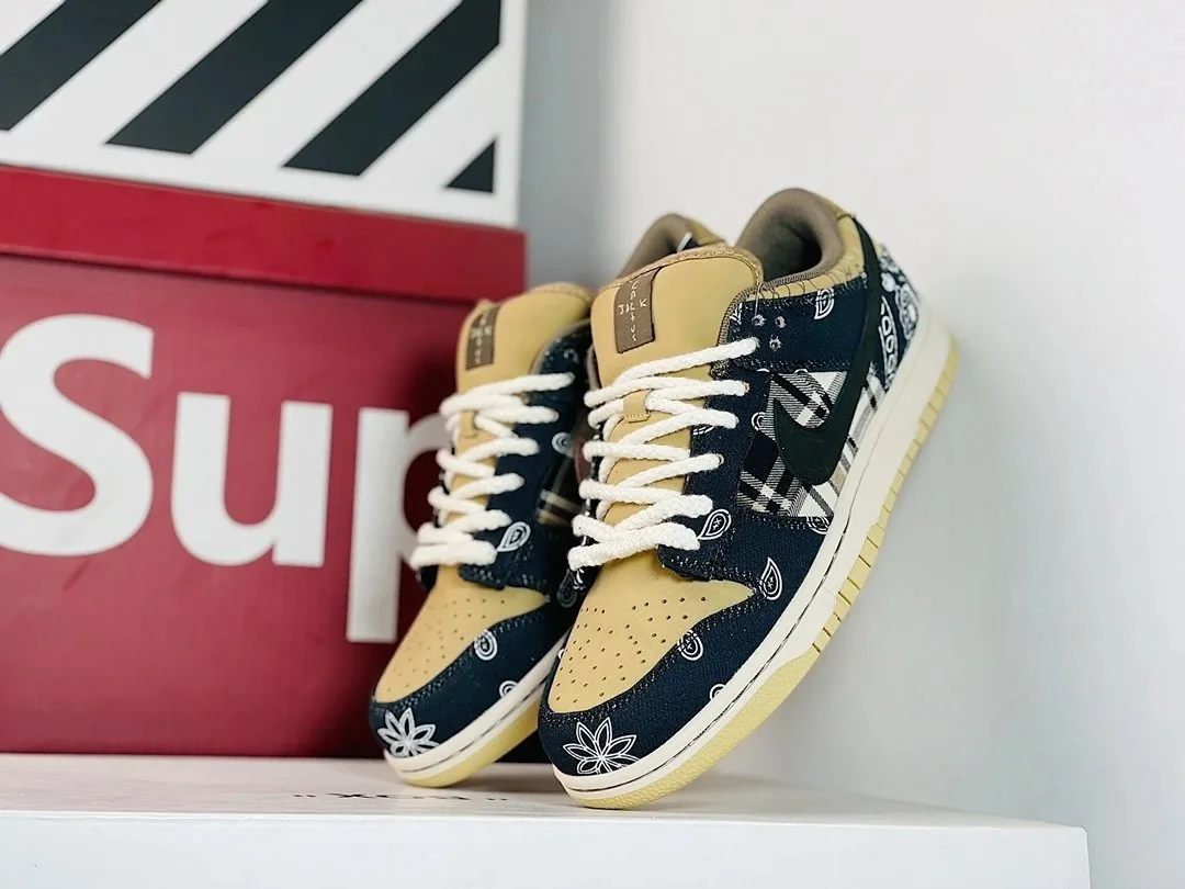 Nike SB Dunk Low Jack Boys Paisley Collab Sneakers — QC