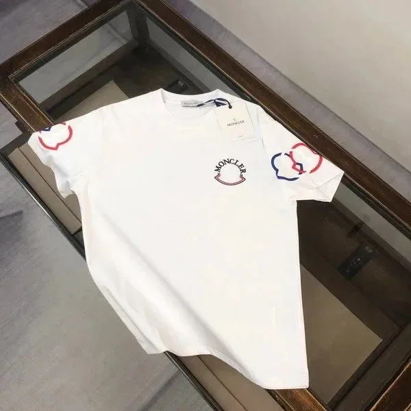 T-Shirt — Photo 9