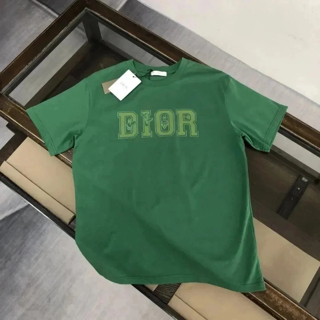 Minimal T-Shirt — QC