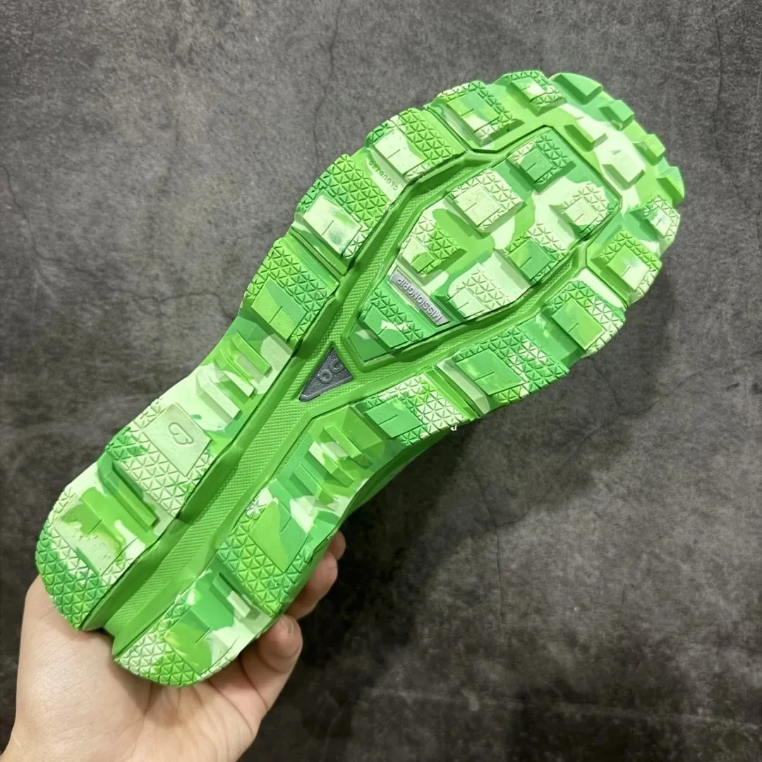 On Cloudventure Trail Running Shoes — photo 11