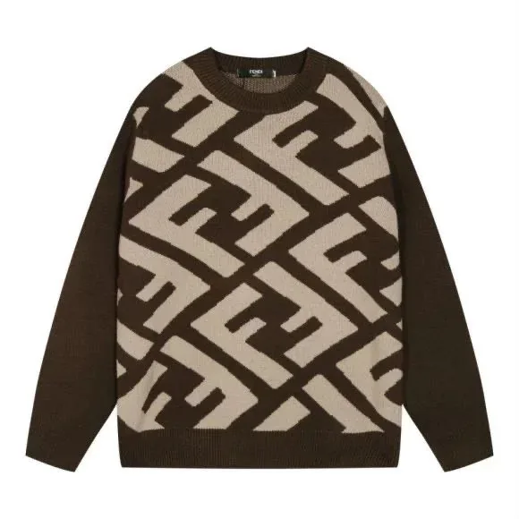 Long-Sleeve Tee — Photo 11