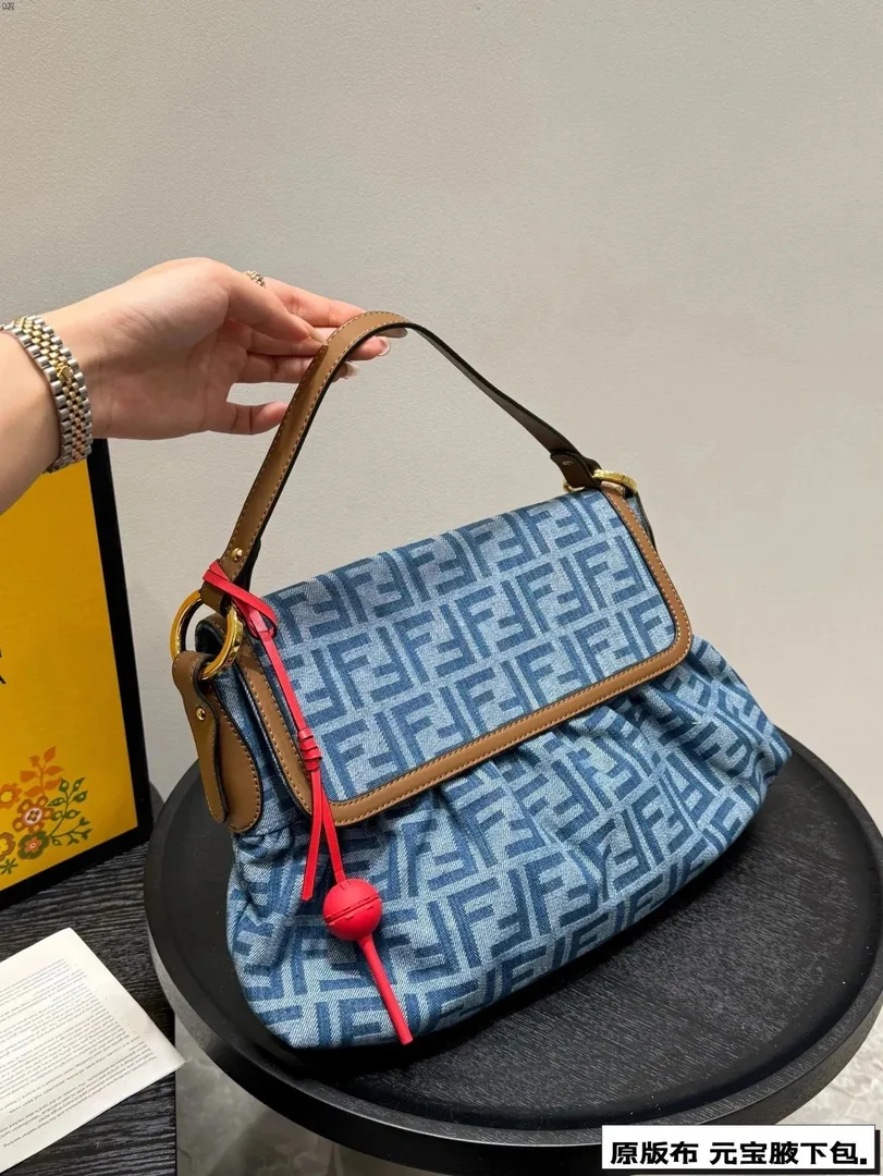 Bag Collection — Photo 13