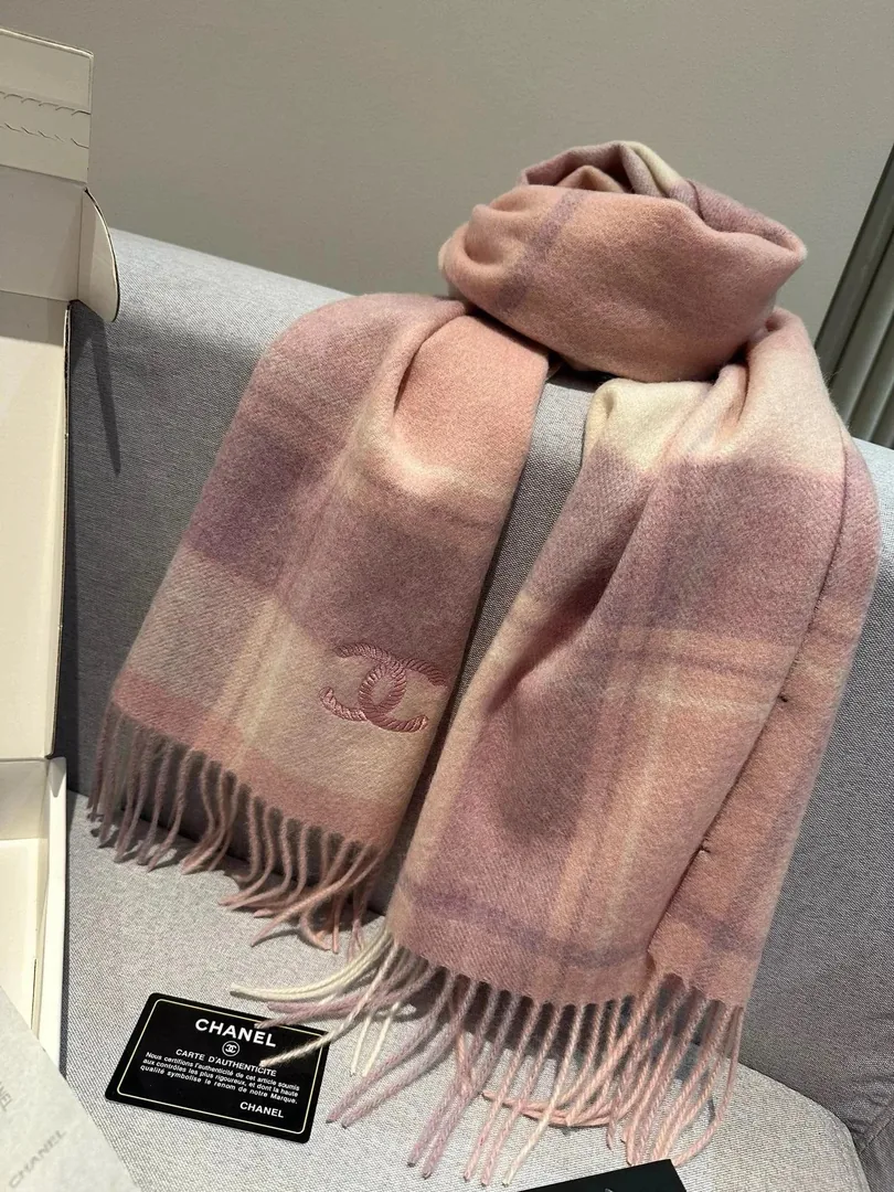 Chanel Logo Print Cashmere Scarf — photo 10