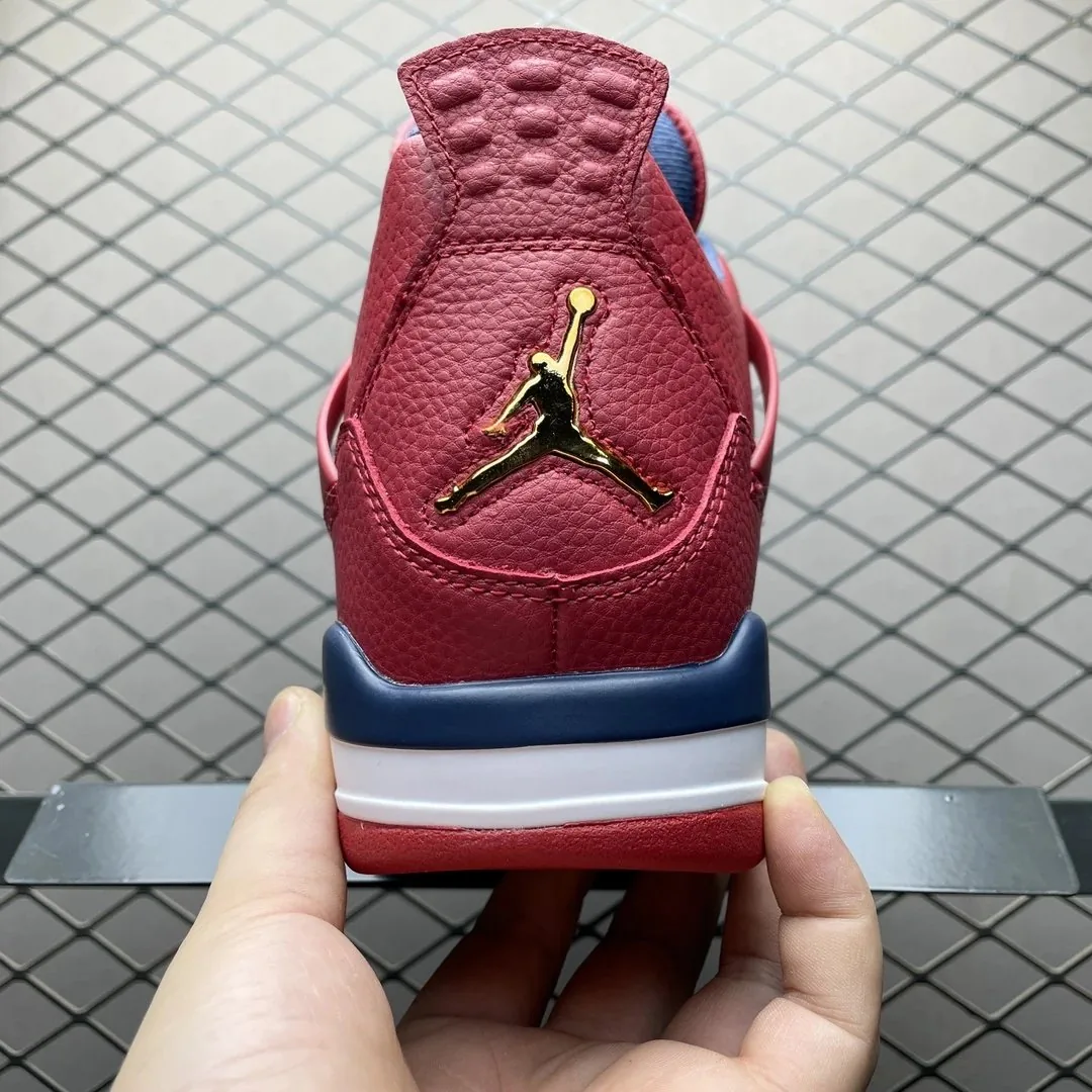 Jordan 4 Fire Red Sneakers — Photo 2