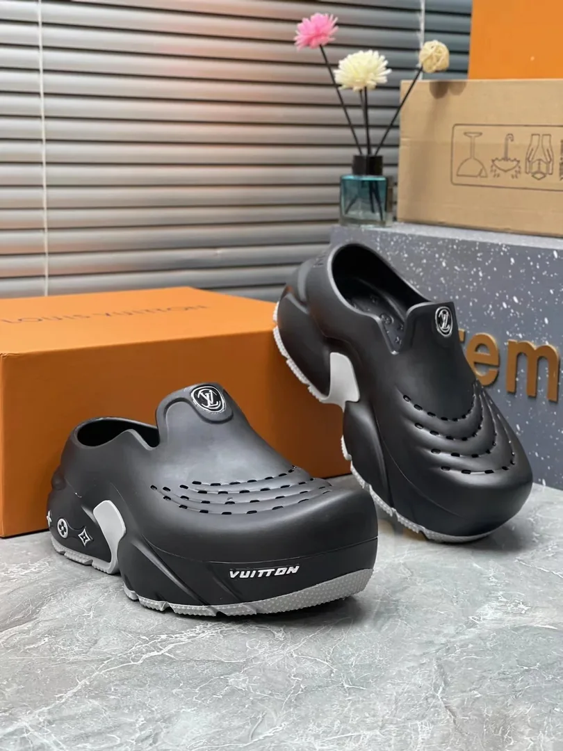Shark Clog Slides — photo 2