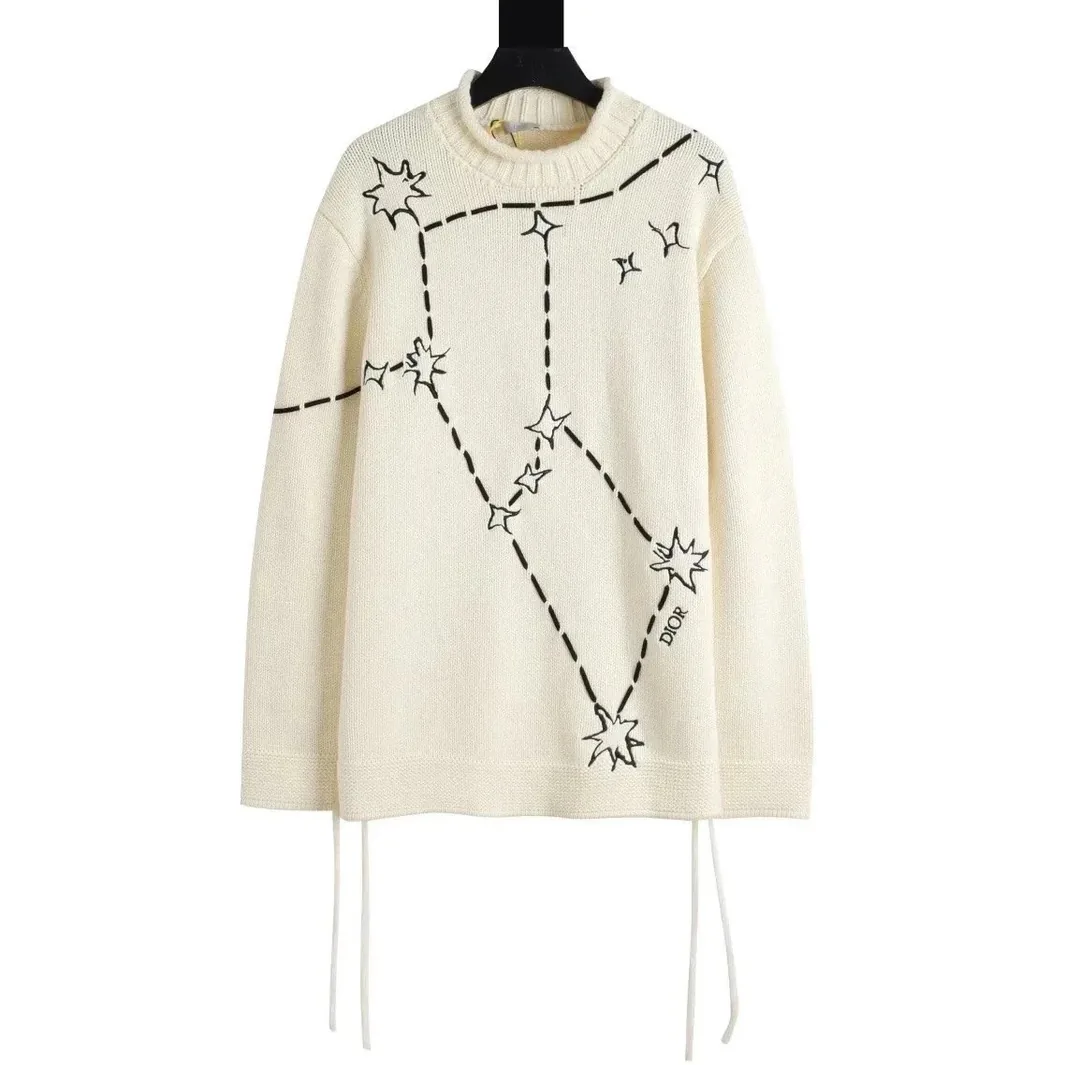 Letter Loose Sweater — Photo 10