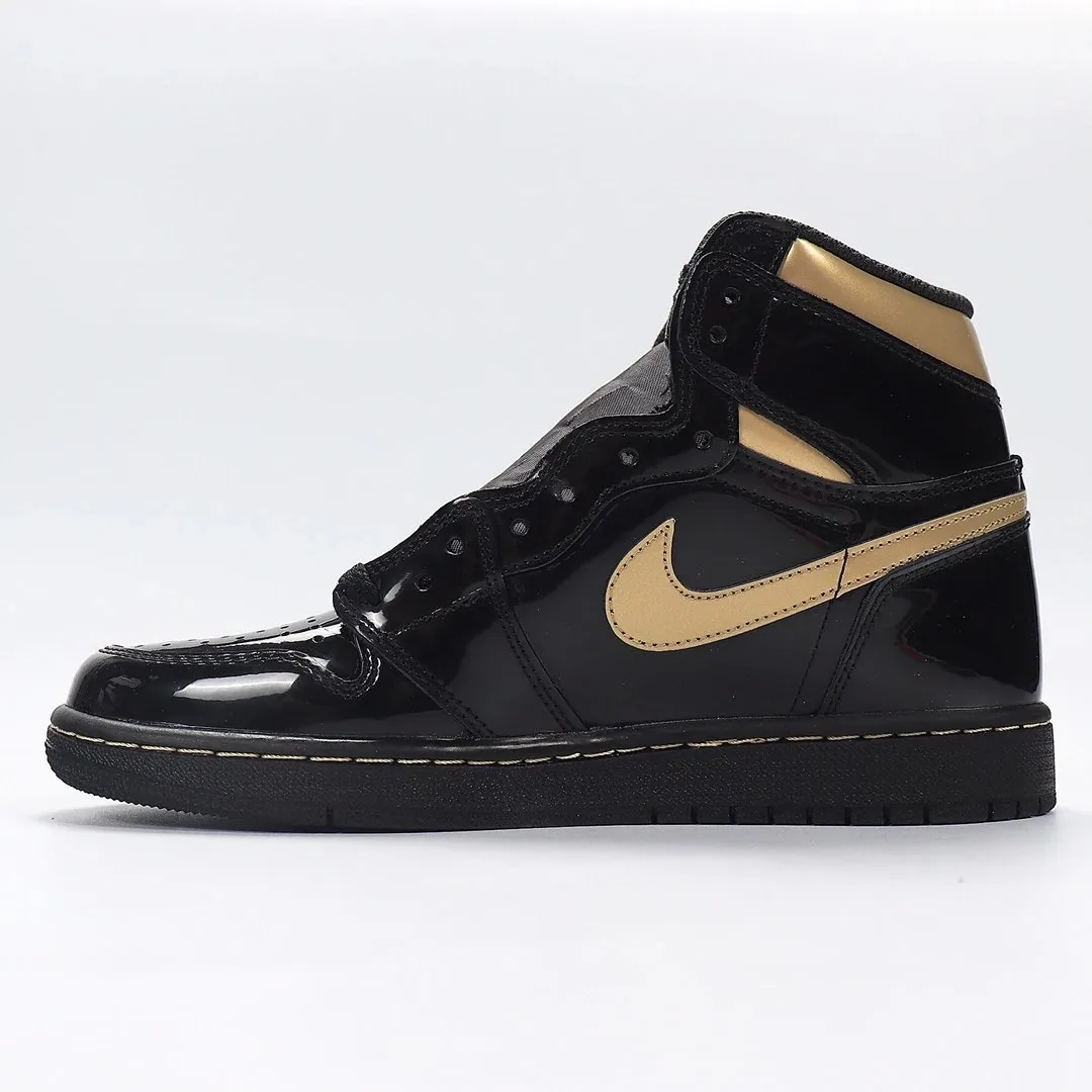 Air Jordan 1 High Metallic Gold — Photo 14