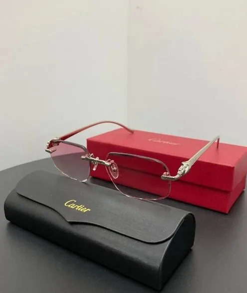 Gold Panther Accessory — QC