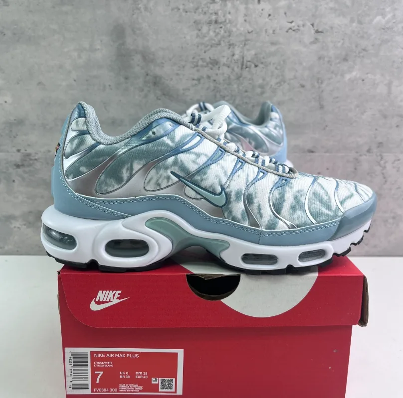 Nike Air Max Plus (TN) White Running Shoes