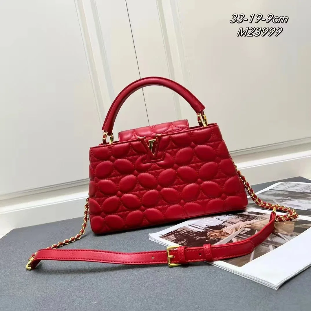 Louis Vuitton Leather Handbag — photo 3