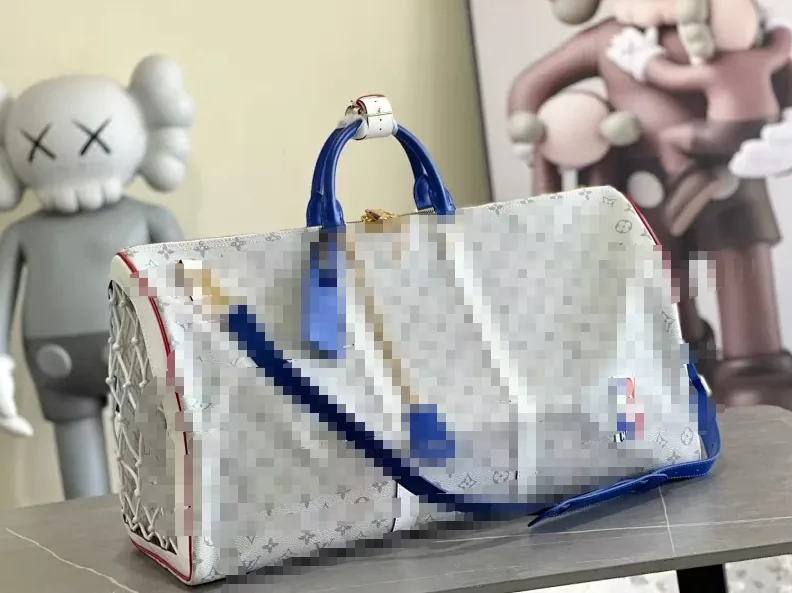 Louis Vuitton Keepall 50 Bag — Photo 5