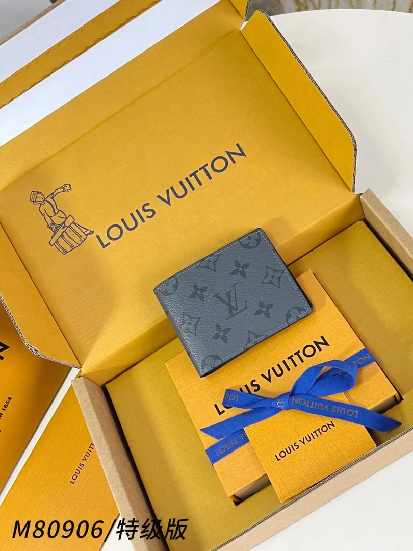 Louis Vuitton Multiple Wallet — QC